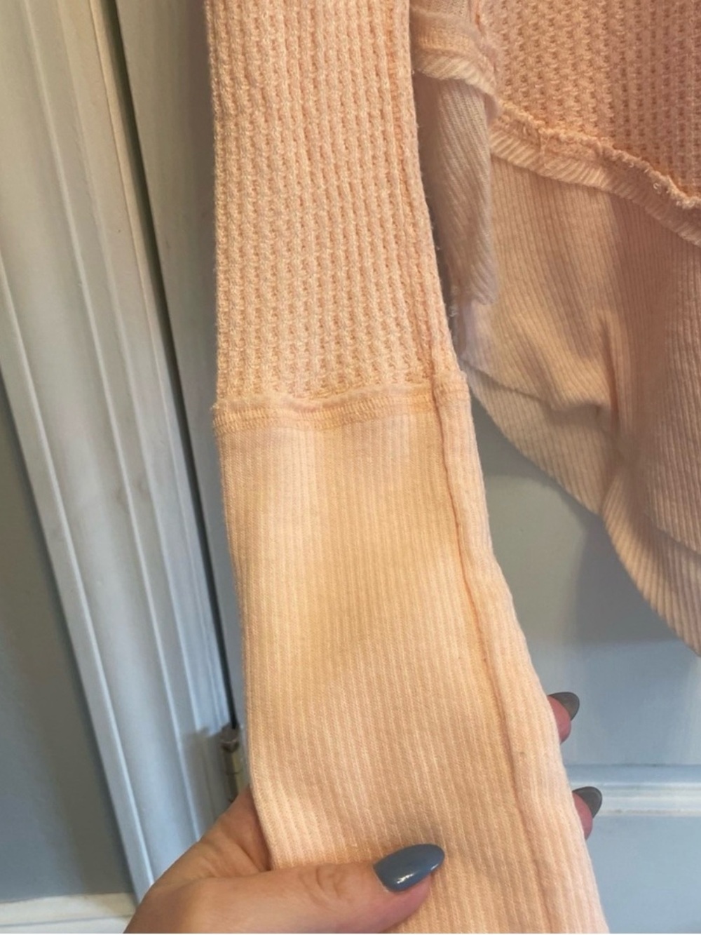 Light Pink Layered Hem Knit Top - - Picture 6 of 6